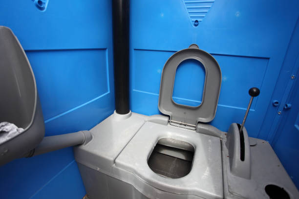 Best Portable restroom trailer rental  in Buffalo, MO